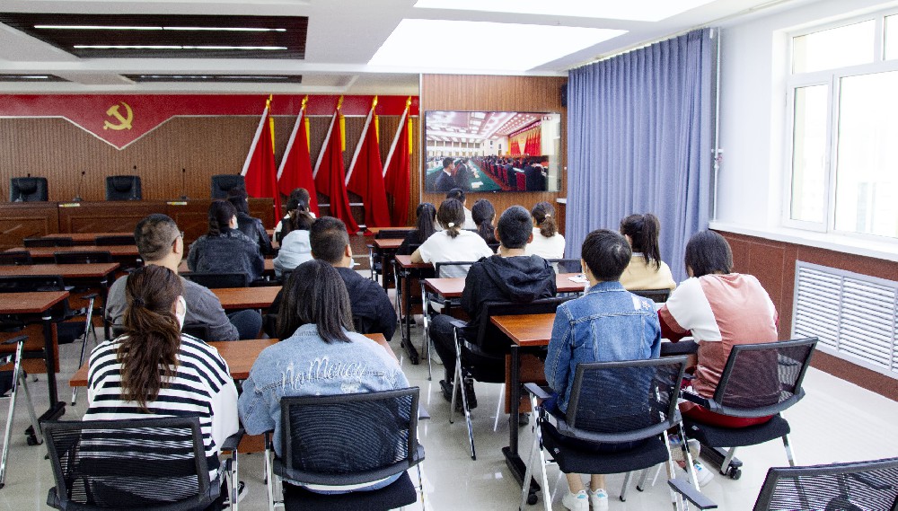 煤勘集团一零四公司团委组织观看 庆祝中国共产主义青年团成立100周年大会直播